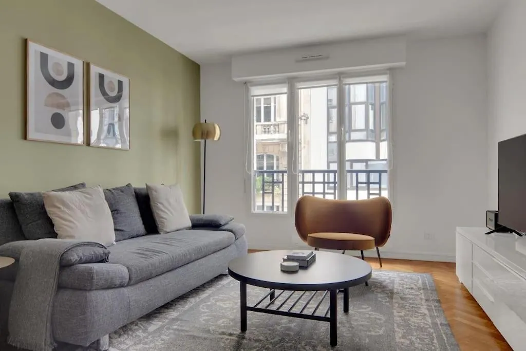 Sublime Appartement Avec Parking Paris 17 Wagram Fransa