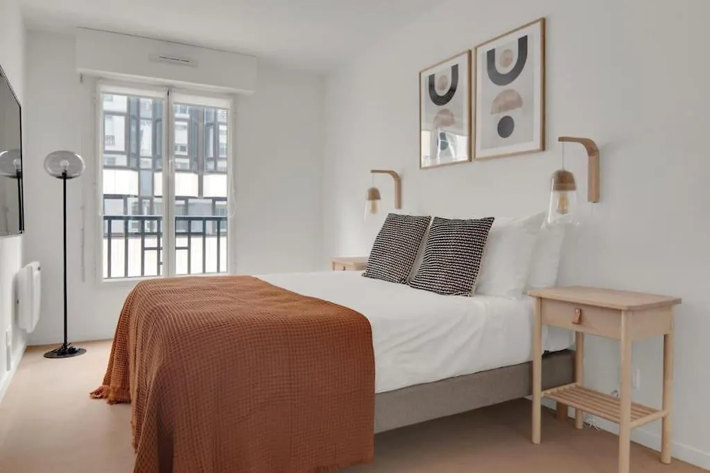 Daire Sublime Appartement Avec Parking Paris 17 Wagram Fransa