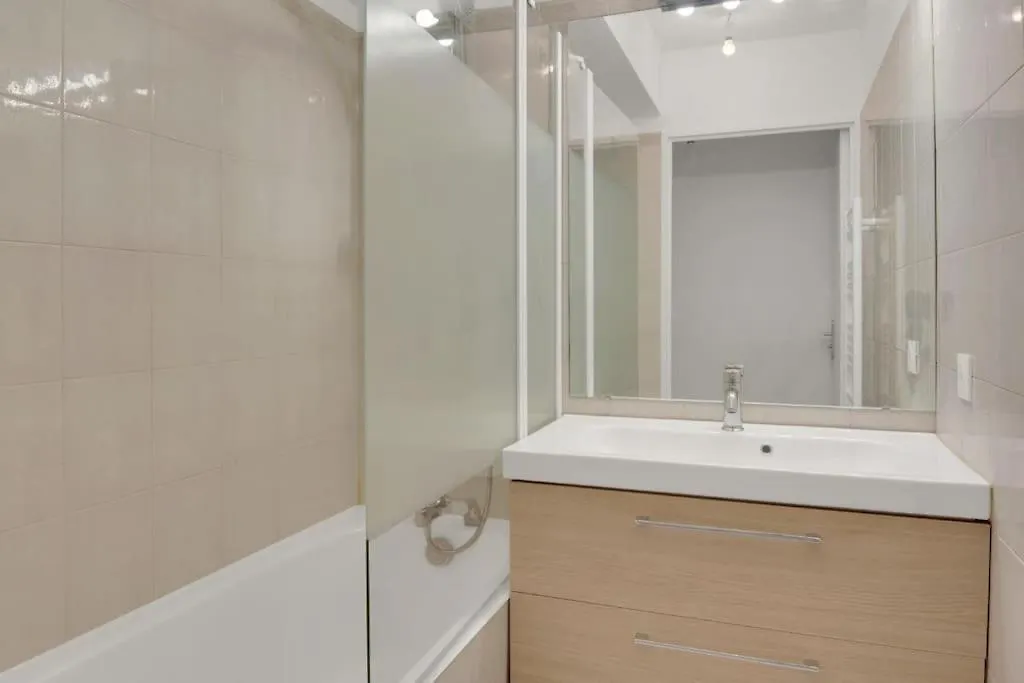 Apartment Sublime Appartement Avec Parking Paris 17 Wagram France